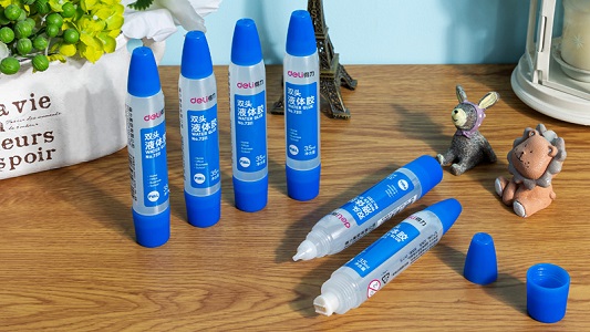 What Are the Differences Between Liquid Glue Stick and Solid Glue?
